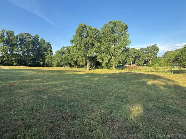 S Rockwell Ave, Blanchard, OK 73010
