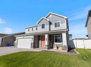 3654 S Wren St, Syracuse, UT 84075