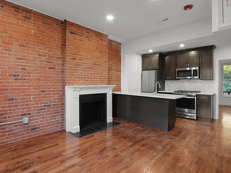 57 Trumbull St #2F — Photo 2