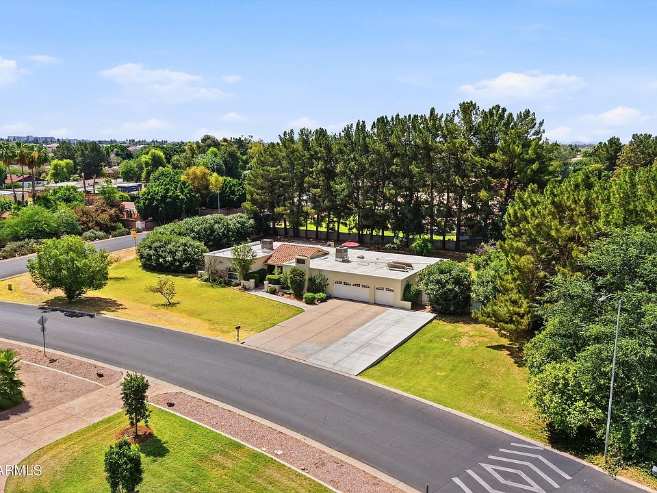 1st image of 4049 E EMELITA Avenue