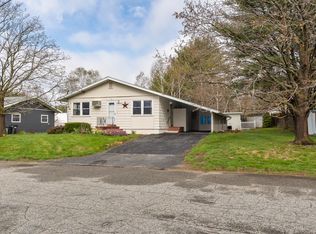 15 Surry Ln, Lewiston, ME 04240