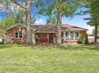 4401 Bellevue Pl, Belleville, IL 62226
