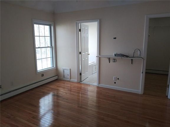 5th image of 12 Jasmine Ln