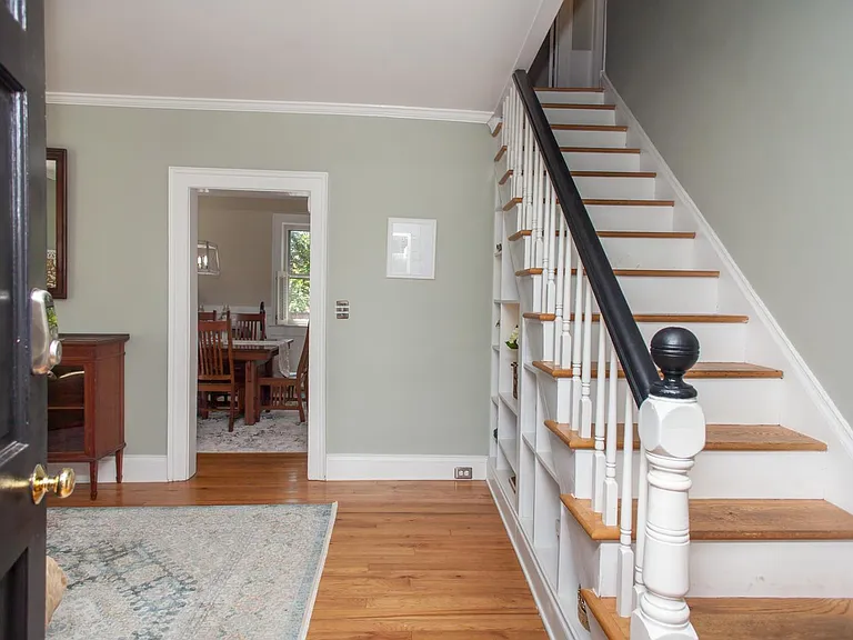1312 Poplar St — Photo 3