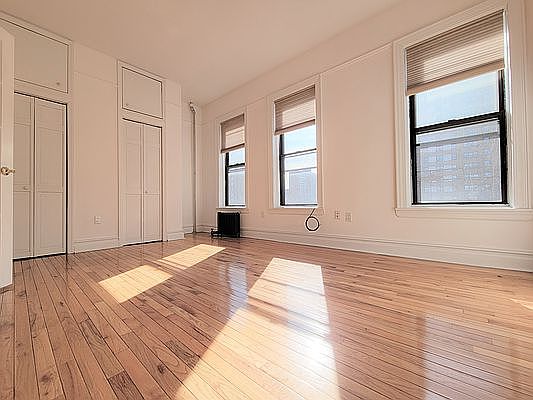 1st image of 115 W 104th St #57