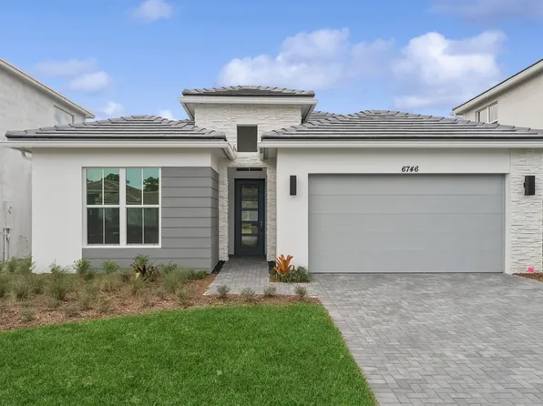 6746 SE Lost Pne Drive #18, Stuart, FL 34997