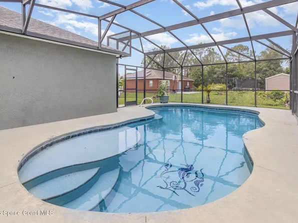 251 District St SE, Palm Bay, FL 32909