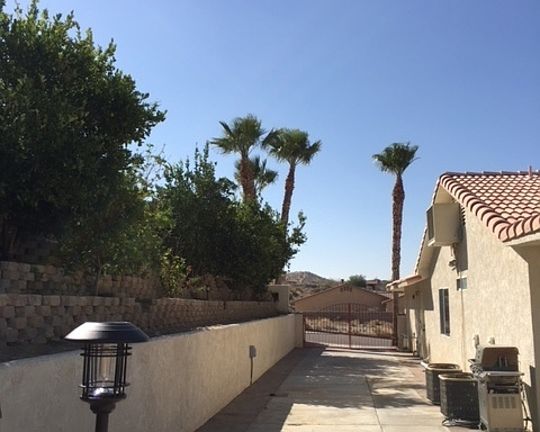 5th image of 9231 Valencia Dr