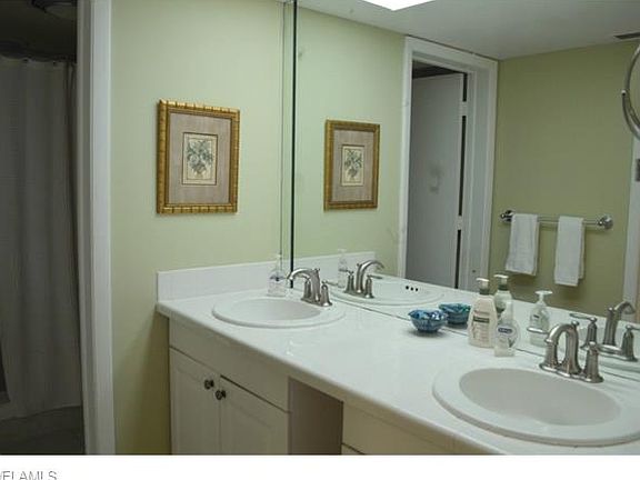 4th image of 421 Meadowlark Ln Unit A
