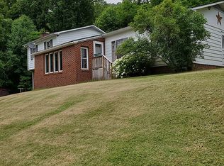 311 Little Sewell Mountain Rd, Rainelle, WV 25962