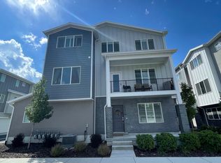 15216 S Wild Horse Way, Bluffdale, UT 84065