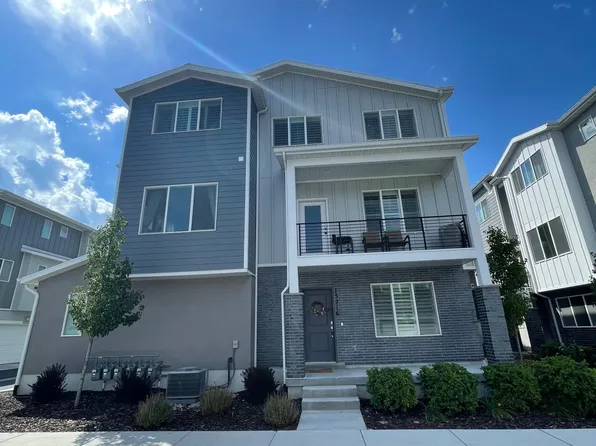 15216 S Wild Horse Way, Bluffdale, UT 84065