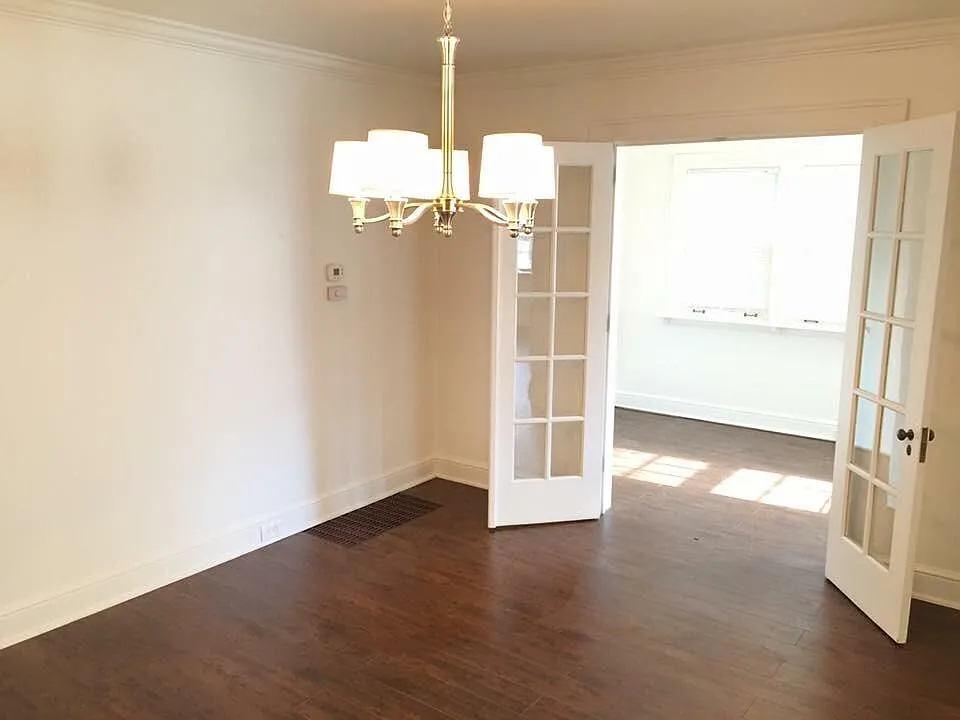 Building Photo - 1324 Chestnut St #2