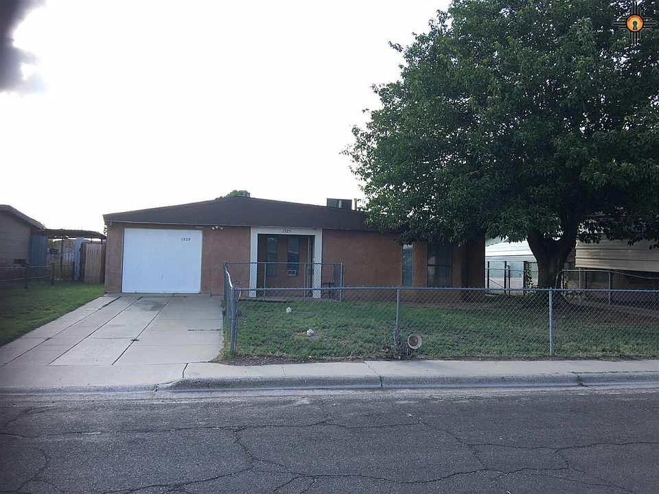 1st image of 1525 N Pennington Dr