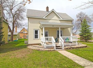 202 S 6th St, Milbank, SD 57252
