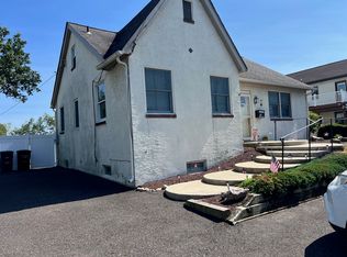 711 Pennsylvania Ave, Southampton, PA 18966