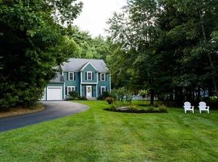 38 Huckleberry Rd, Hopkinton, MA 01748