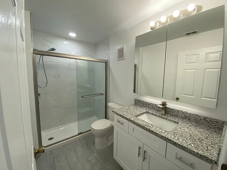 5455 Vineland Rd #3310 — Photo 10