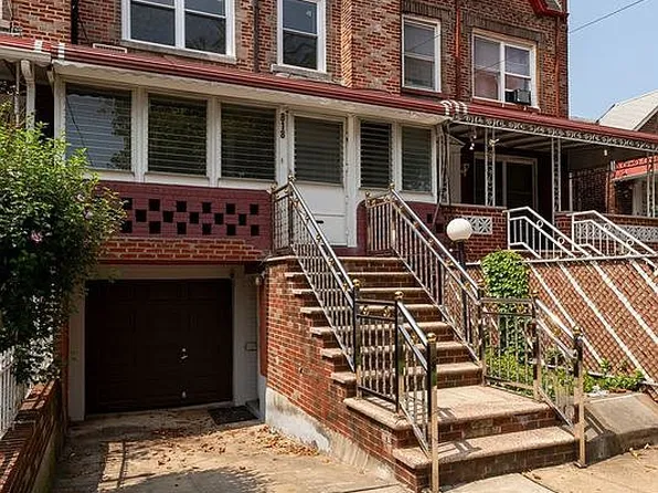 818 E 51st St, Brooklyn, NY 11203