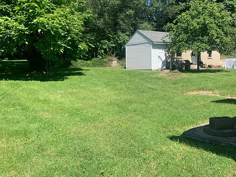 705 N Lincoln St — Photo 28