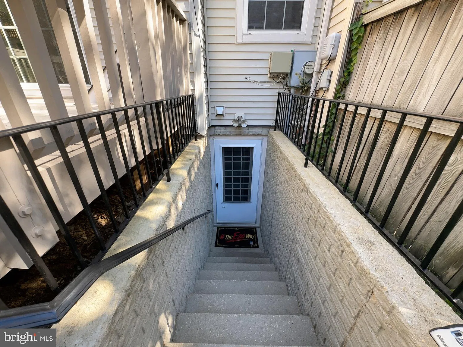 1 bed, 1.0 bath, 1536 sqft, $1,300 — Photo 2