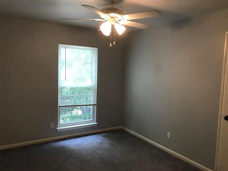 1611 Mapleton Dr — Photo 19