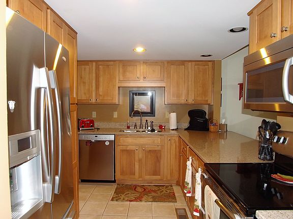 2nd image of 355 Lake Catherine Ln