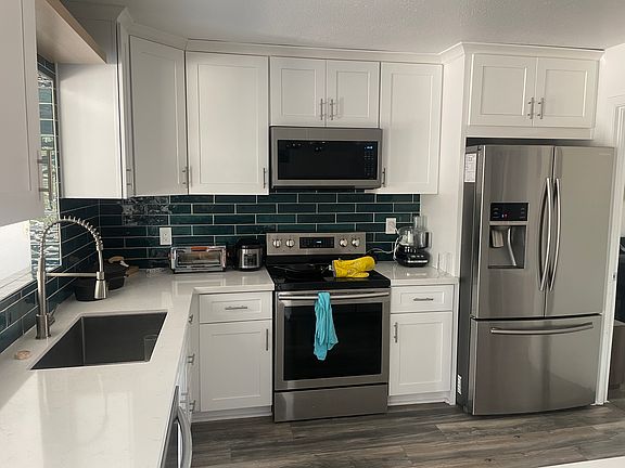 2nd image of 5836 S Beck Ave