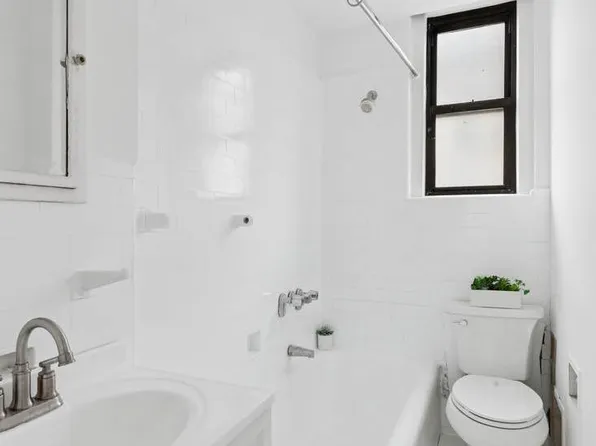 599 West End Avenue 12B image 7 of 7