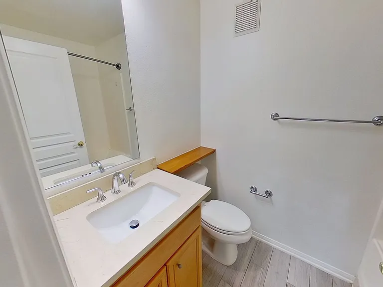 21 Hinterland Way — Photo 15