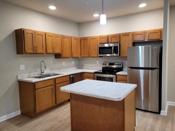 72 Sun Valley Dr #208, Lake George, NY 12845