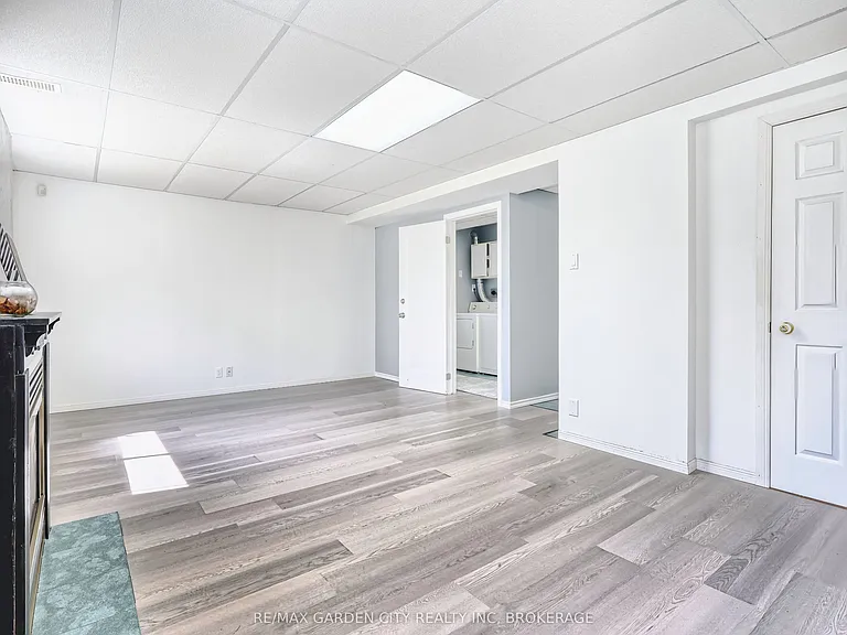 38 Cypress St #LOWER — Photo 9