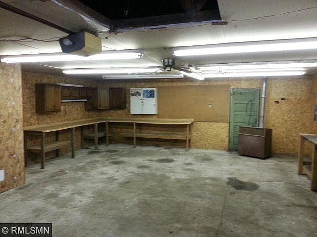 2nd image of 405 5th Ave NE