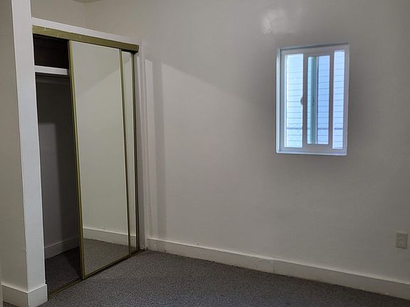 4th image of 2179 Myrtle Ave #A