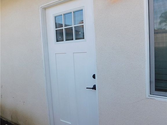 4th image of 1111 Carol St #2