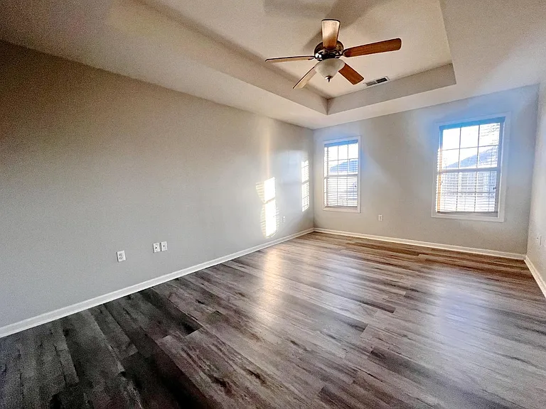4725 Wildwood Ln — Photo 9