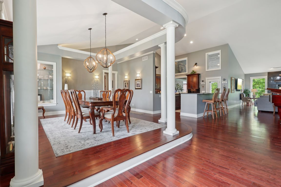 Ballantree Way-2105-001.jpg