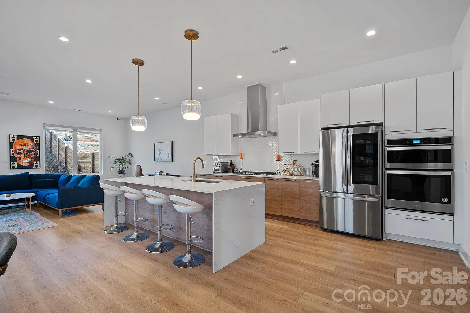 101 Mattoon St photo 1