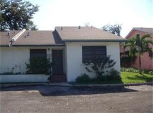 6384 Moseley St, Hollywood, FL 33024