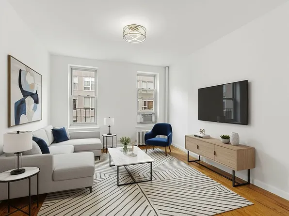 323 W 43rd St #4R, Manhattan, NY 10036