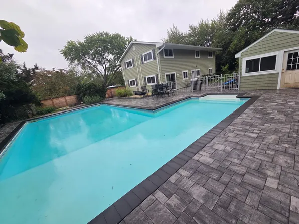 27 Terry Dr, Shelter Island, NY 11964