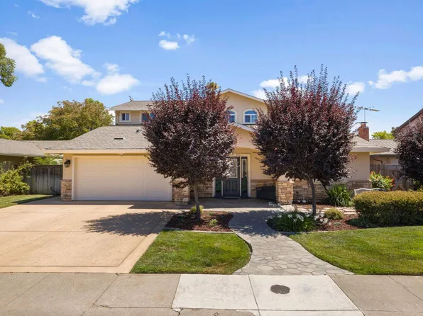 2329 Rogue River Dr, Sacramento, CA 95826