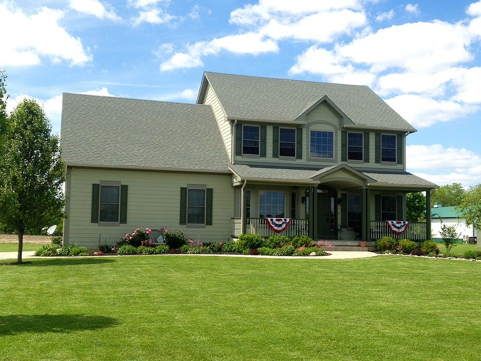 Beautiful country living!