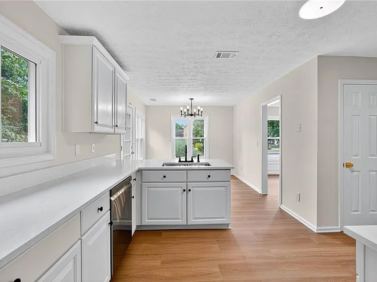 2845 Factor Walk Blvd — Photo 15