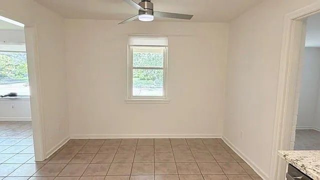 339 Hector Ave — Photo 5