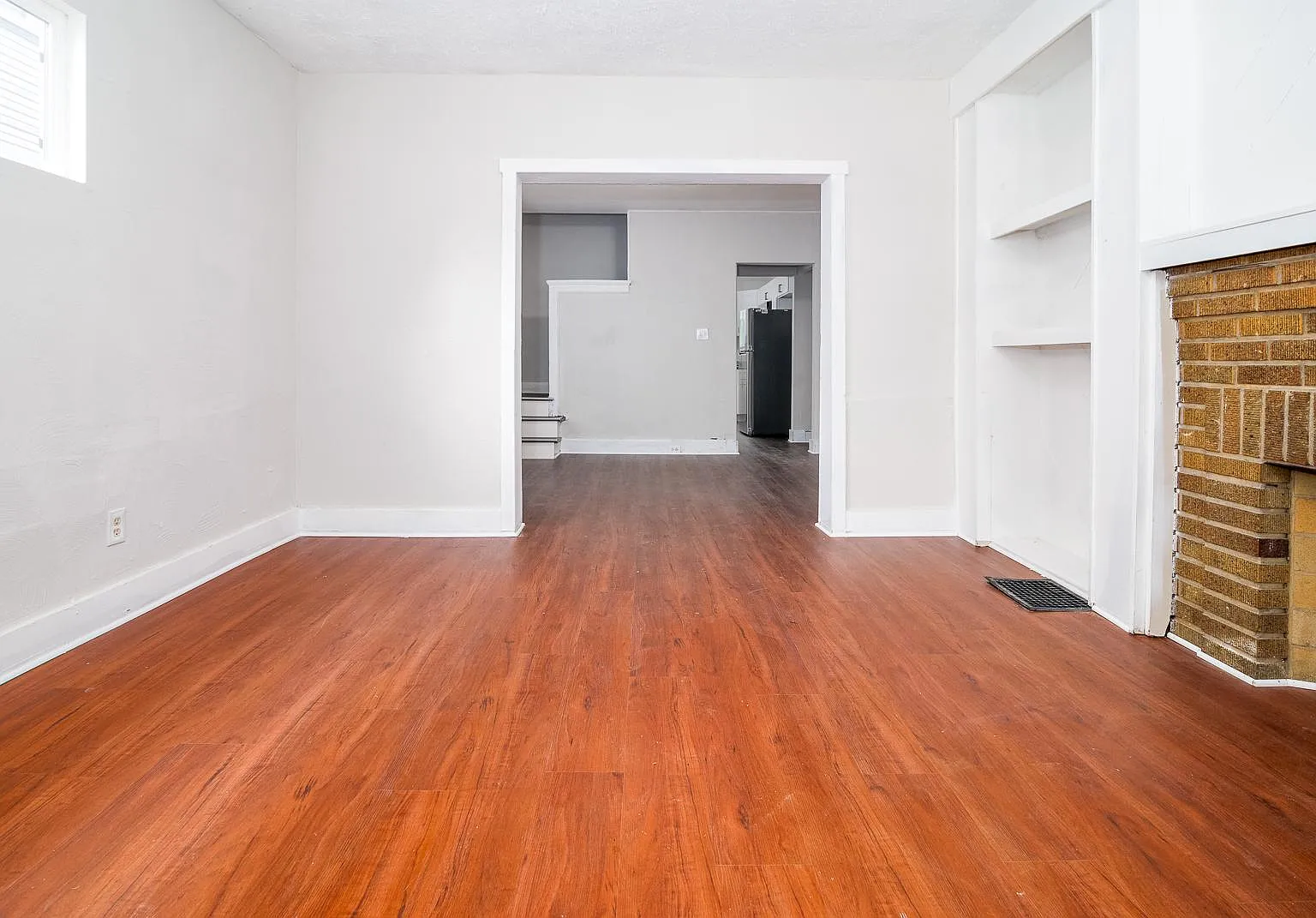 3 bed, 1120 sqft, $1,400 — Photo 4