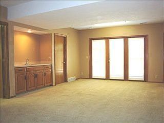 5th image of 1110 Magnolia Cir