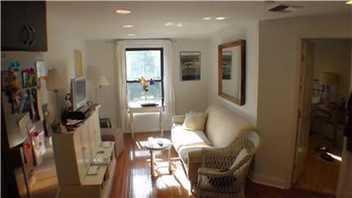 Rented by Living New York | media 17