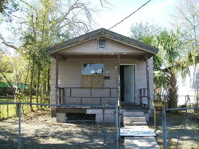 1st image of 1228 Weare St