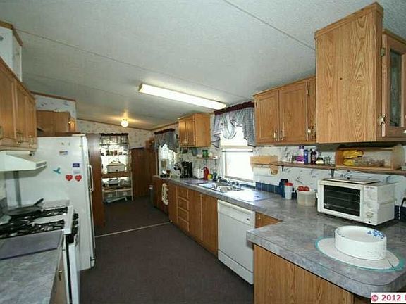 4th image of 16790 W Nunley Ave